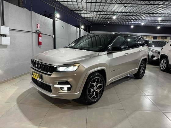 JEEP COMMANDER 2.0 TD380 TURBO DIESEL OVERLAND AT9 JEEP COMMANDER 2.0 TD380 TURBO DIESEL OVERLAND AT9